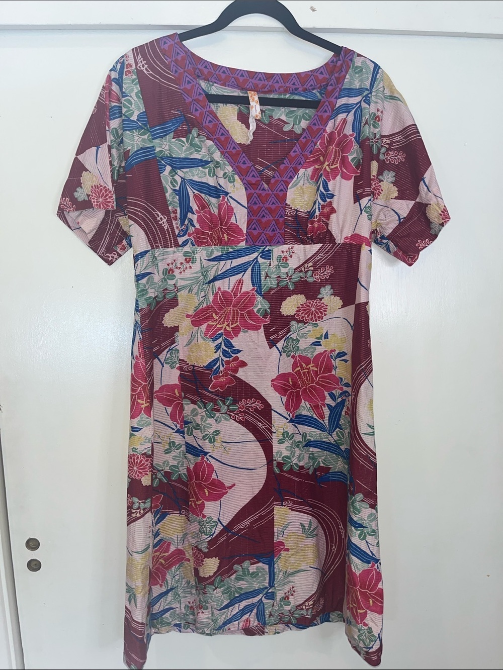 Anthropologie Maeve Floral V-Neck Midi Dress in Burgundy and Pink Sz 10